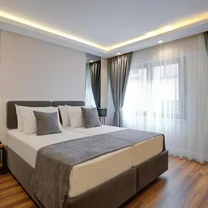Depiero Karaköy Istanboel